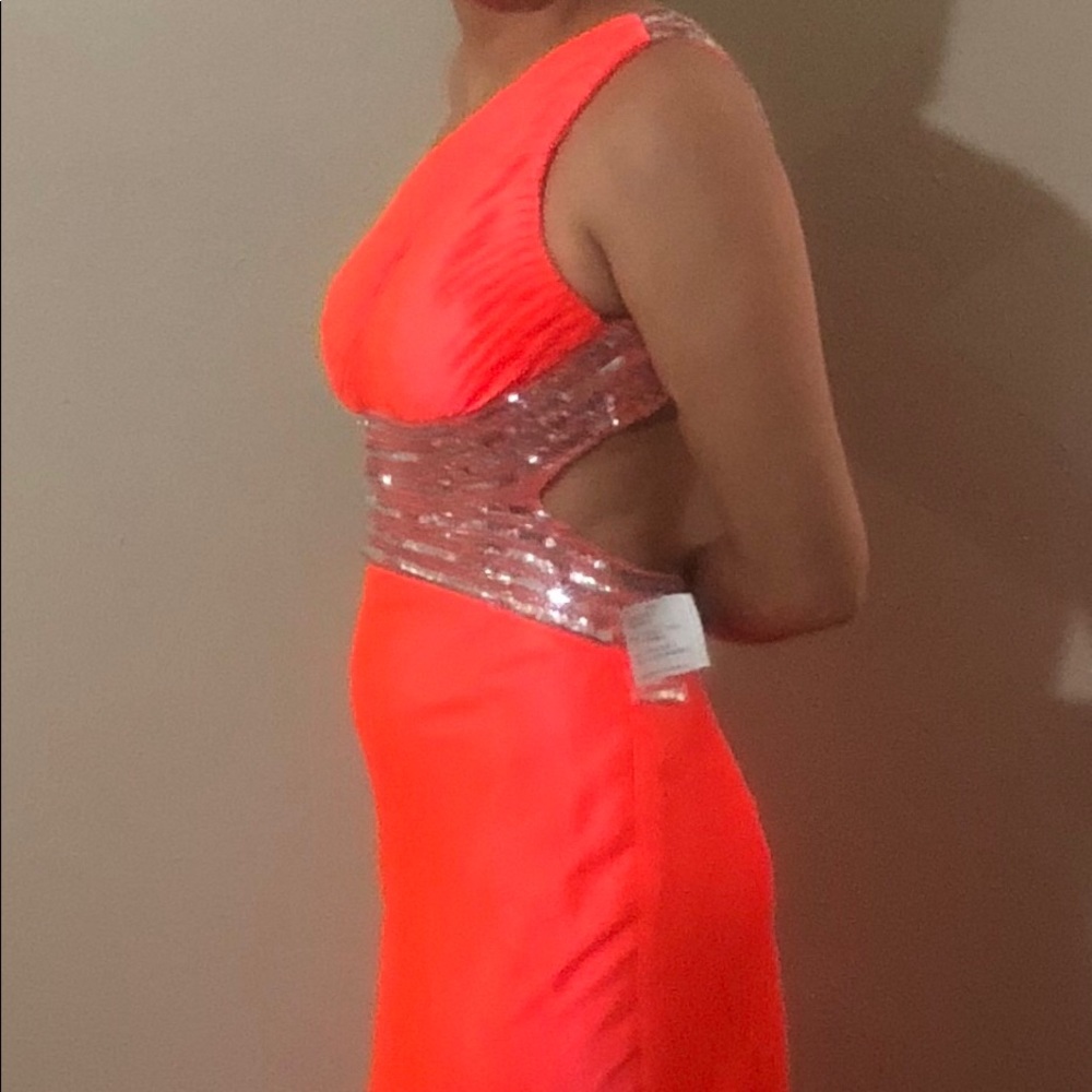One-Shoulder neon peach  size 2